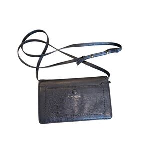 Marc Jacobs Black Pebbled Leather
Empire City‎ Wallet w/ Strap Crossbody
Purse